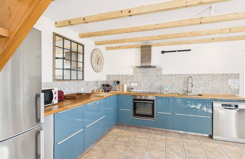 Treguennec House | Cottage- Sleeps 10 - Sea view