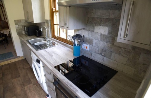 Crawcrook Cottage | Cottage - Sleeps 2 - Garden - Parking