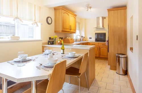 Brondini Cottage | Cottage - Sleeps 4 - Garden - Parking