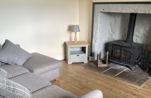 Berwick-upon-Tweed Cottage | Cottage - Sleeps 6 - Garden - Parking