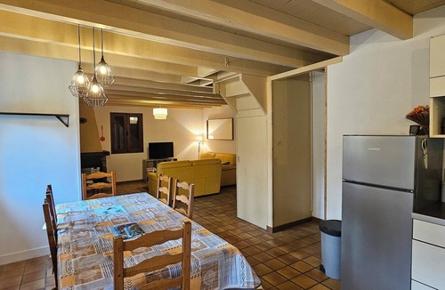Sainte-Marie-de-Campan House | Cottage, sleeps 6, riverside