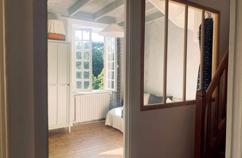 Carolles Cottage | Cottage-style house between countryside and sea