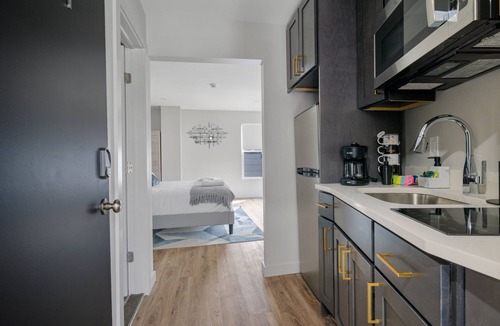 Middletown Hotel | Cottage Suites