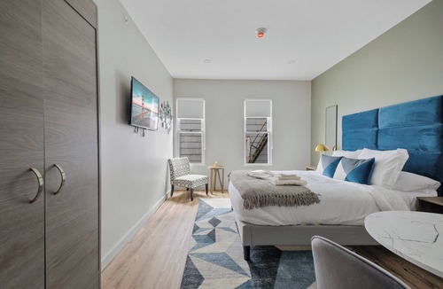 Middletown Hotel | Cottage Suites