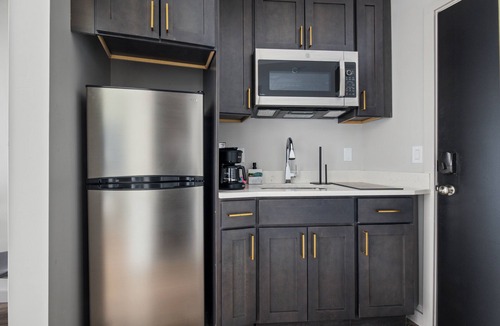 Middletown Hotel | Cottage Suites