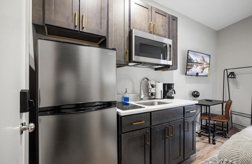 Middletown Hotel | Cottage Suites