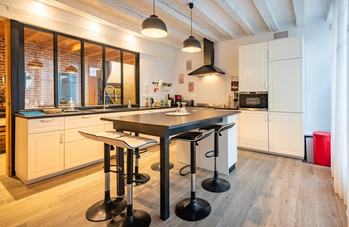 Loches Cottage | Cottage-Superior-Ensuite with Shower-JEANNE D'ARC