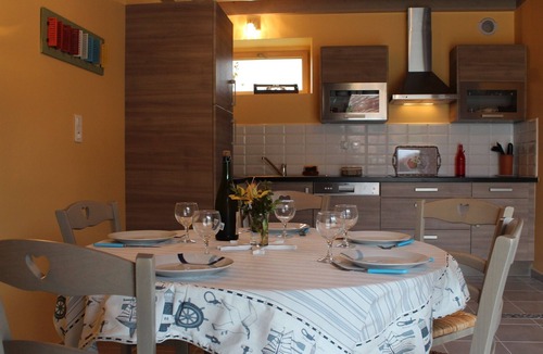 Riec-sur-Belon House | cottage swallows