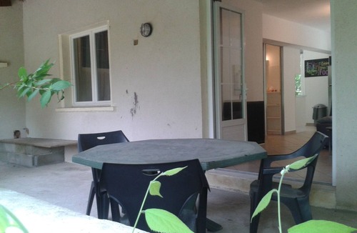 Clairac Apartment | Cottage T2 with terrace located on Orangerie du Château Marith (Pool, games .)