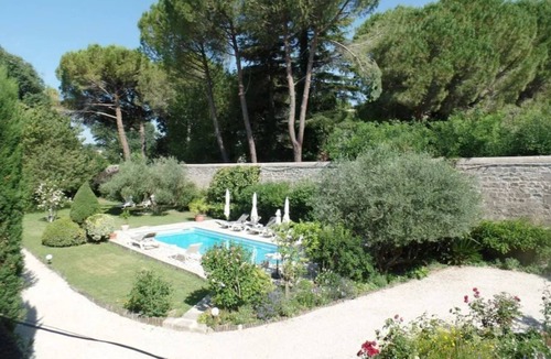 Sommieres Cottage | Cottage The River