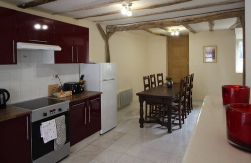 Ecueille House | Cottage tucked away in village centre