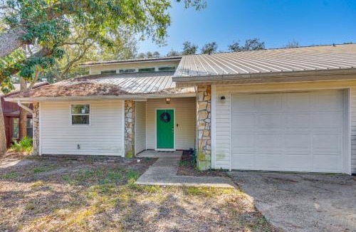 Shalimar House | Cottage Vibes in Shalimar! Pet-Friendly Townhome