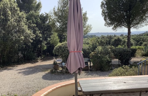 Cabrials Cottage | Cottage 'Villa Laurent' with Mountain View, Private Terrace and Wi-Fi