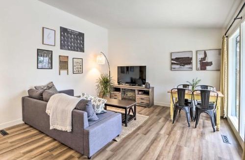 Osage Beach House | Cottage w/Grill & Fire Pit in Osage Beach!