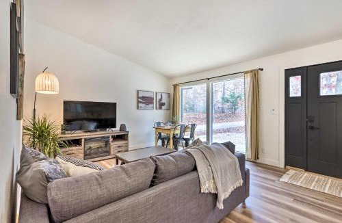 Osage Beach House | Cottage w/Grill & Fire Pit in Osage Beach!