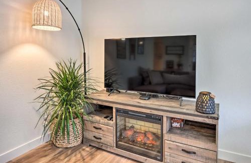 Osage Beach House | Cottage w/Grill & Fire Pit in Osage Beach!