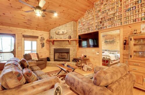 Blue Ridge House | Cottage w/Hot Tub: 3 Mi to Downtown Blue Ridge!