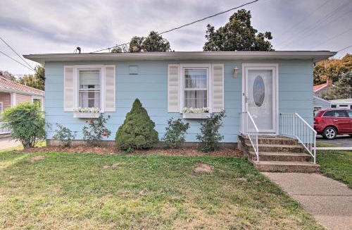 Ste Genevieve House | Cottage w/Yard, Walk to Historic Attractions