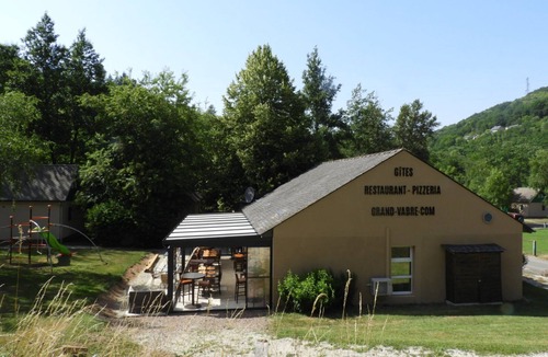 Grand-Vabre Cottage | Cottage with private jacuzzi