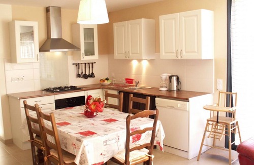 Saint-Paterne-Racan Cottage | Cottage with heated pool, spa, enclosed garden
