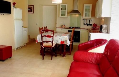Saint-Paterne-Racan Cottage | Cottage with heated pool, spa, enclosed garden