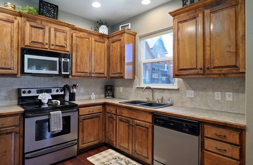 Hollister Cottage | Cottage with 2 Pools, Splash Pad and Private Hot Tub