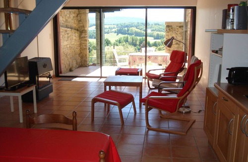 Regat Cottage | cottage with beautiful views of the Pyrenees