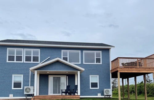 French Village Cottage | Cottage with breathtaking ocean views and direct beach access