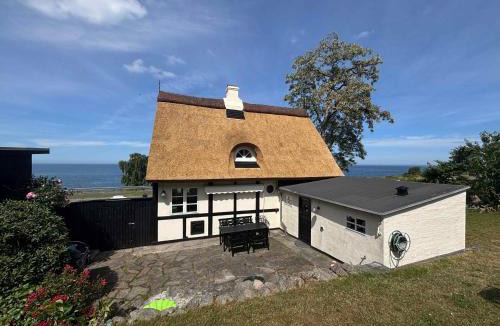 Allinge House | Cottage With Breathtaking Sea And Cliff Views