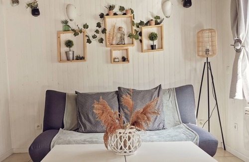 Ablon House | Cottage with garden in the countryside