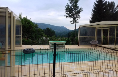 Juzet-d'Izaut House | cottage with heated pool and covered in the Pyrenees