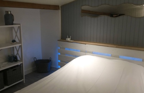 Vessey Cottage | Cottage with heated pool - "Le Chalet" - 2 people