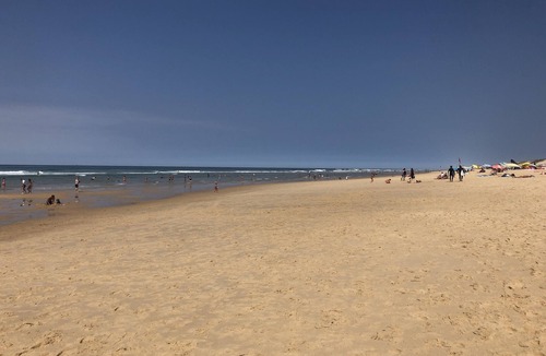 Le Porge House | Cottage with heated pool in a quiet forest setting