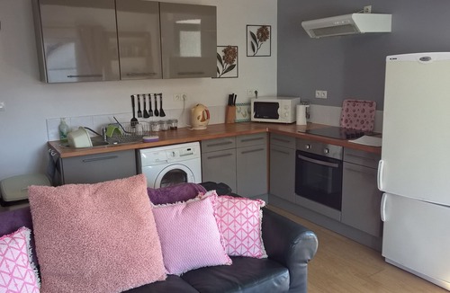 Brouains Cottage | Cottage With Off Road Parking