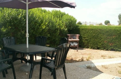 La Faute-sur-Mer House | Cottage with pool for 5 ppl, pets allowed