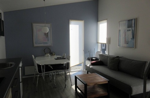 Ronbjerg House | Cottage with panoramic views of the Limfjord and Legind Mountains.
