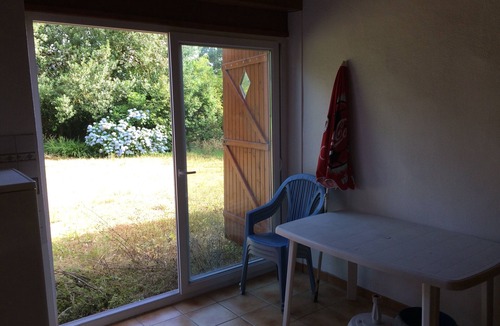 Laz Cottage | Cottage with private water, calm guaranteed