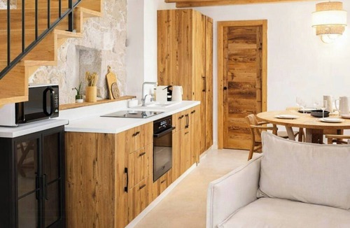 Conjux House | Cottage with sauna by Lake Bourget