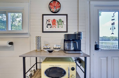 Saylorsburg House | Cottage with stunning lake views