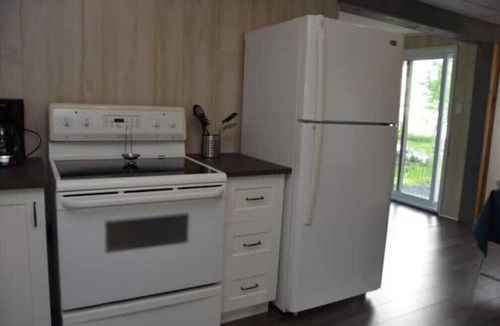 Alburg Cabin | Cottage with sunset view and much more