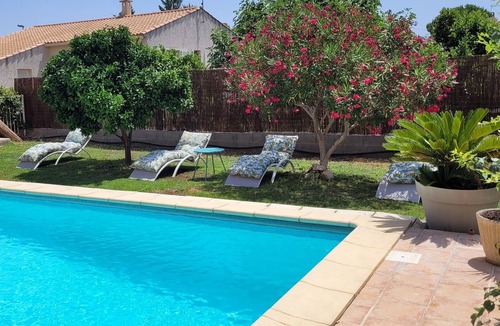 Lunel-Viel Apartment | Cottage with swimming pool