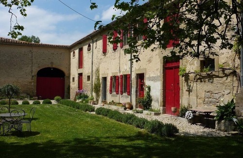 Montreal Cottage | Cottage with swimming pool in the countryside