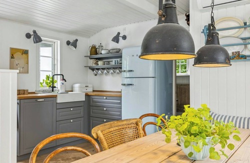 Ordrup House | Cottage with unique outdoor surroundings in Ordrup