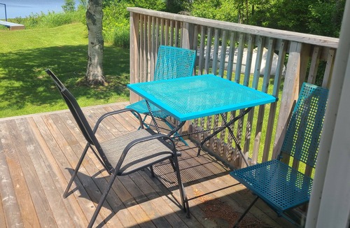 Tyne Valley Cabin | Cottage with Water view