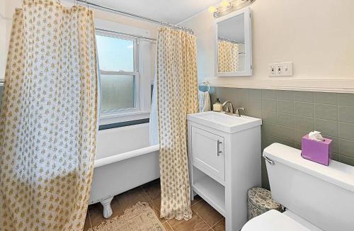 Edgewater Apartment | Cottagecore by the Shore