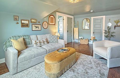 Edgewater Apartment | Cottagecore by the Shore