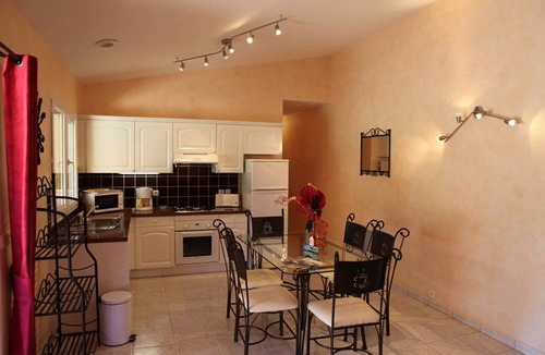 Montreal House | Cottages 4 people