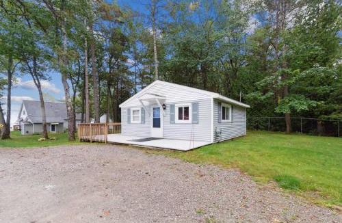 Greenbush Apartment | Cottages 7 & 9 - Fire Pit - Beach - Sleeps 8