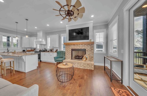 Guntersville Cottage | Cottages at Gunters Landing