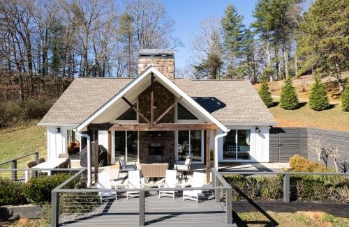 Dillard Hotel | Cottages @ Julep Farms